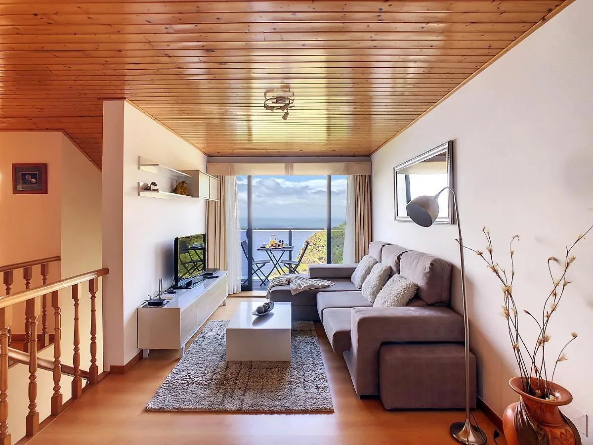Casa Leao De Ouro By Lovelystay Sao Jorge  Holiday home